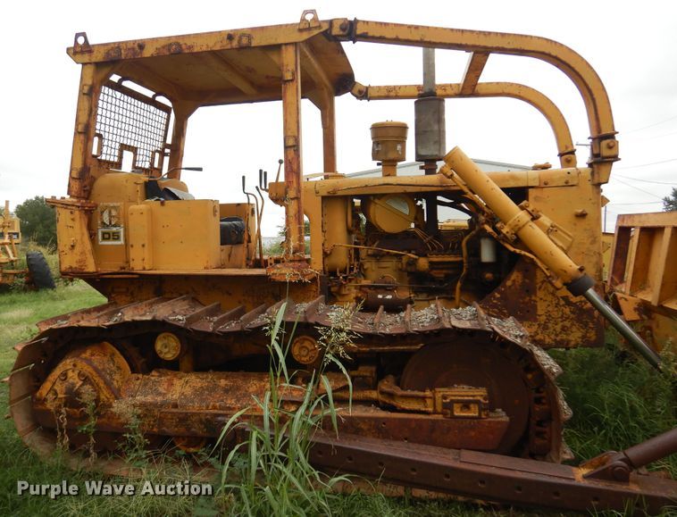 image for item KO9999 1973 Caterpillar D5  dozer