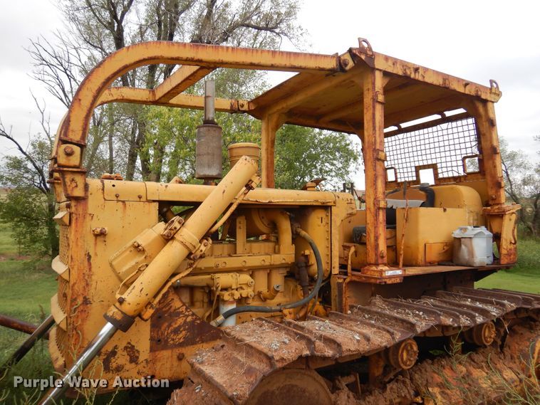 image for item KO9999 1973 Caterpillar D5  dozer