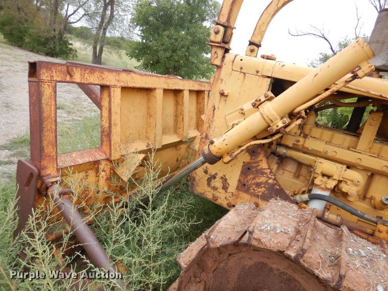 image for item KO9999 1973 Caterpillar D5  dozer