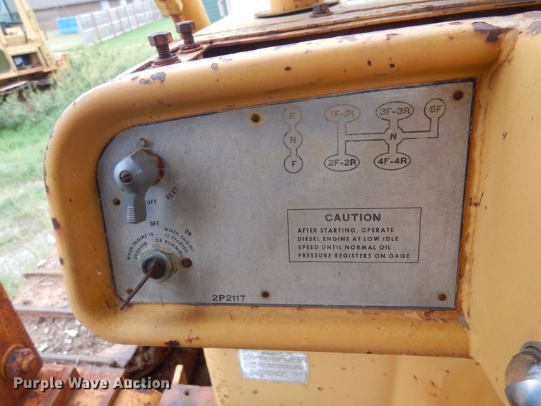 image for item KO9999 1973 Caterpillar D5  dozer