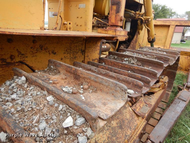 image for item KO9999 1973 Caterpillar D5  dozer