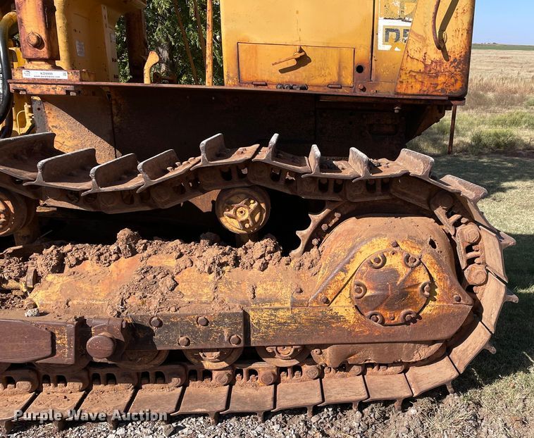 image for item KO9999 1973 Caterpillar D5  dozer