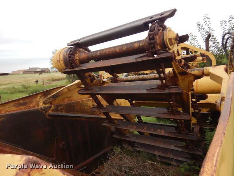 image for item KP9000 1970 Caterpillar 613  elevating scraper