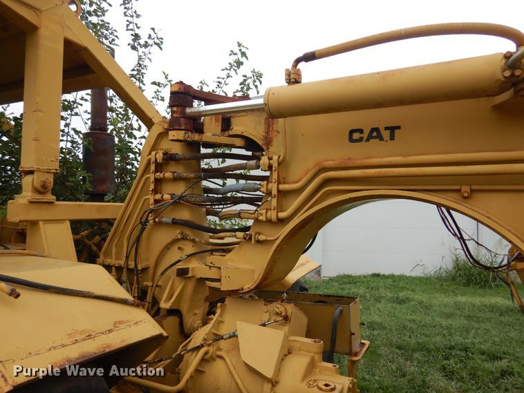image for item KP9000 1970 Caterpillar 613  elevating scraper