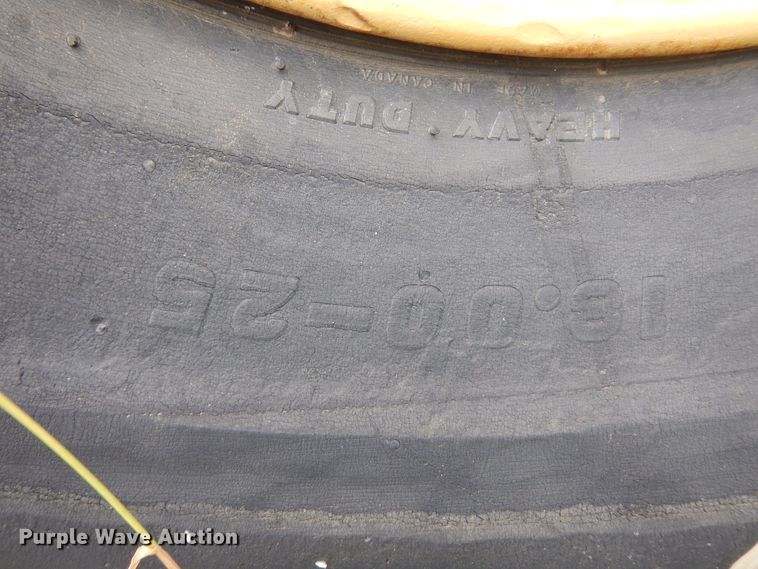 image for item KP9000 1970 Caterpillar 613  elevating scraper