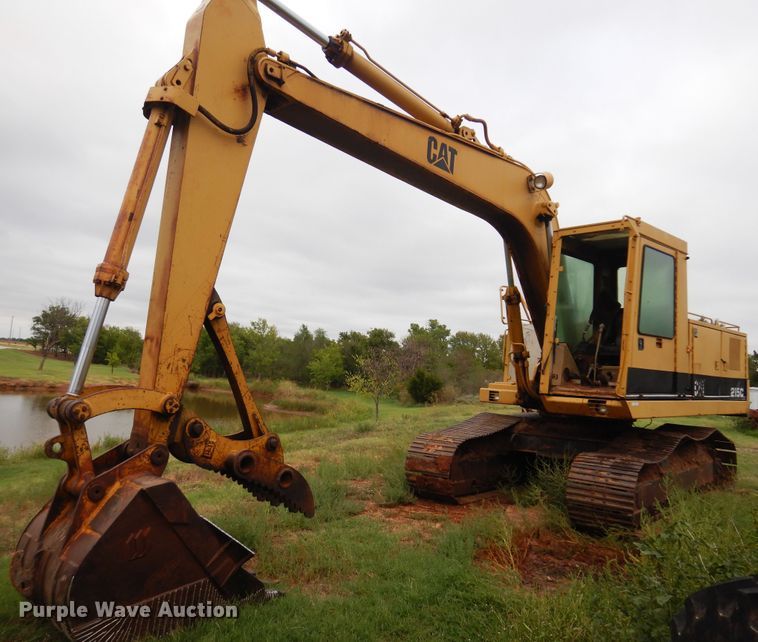 image for item KP9001 1989 Caterpillar 215C excavator