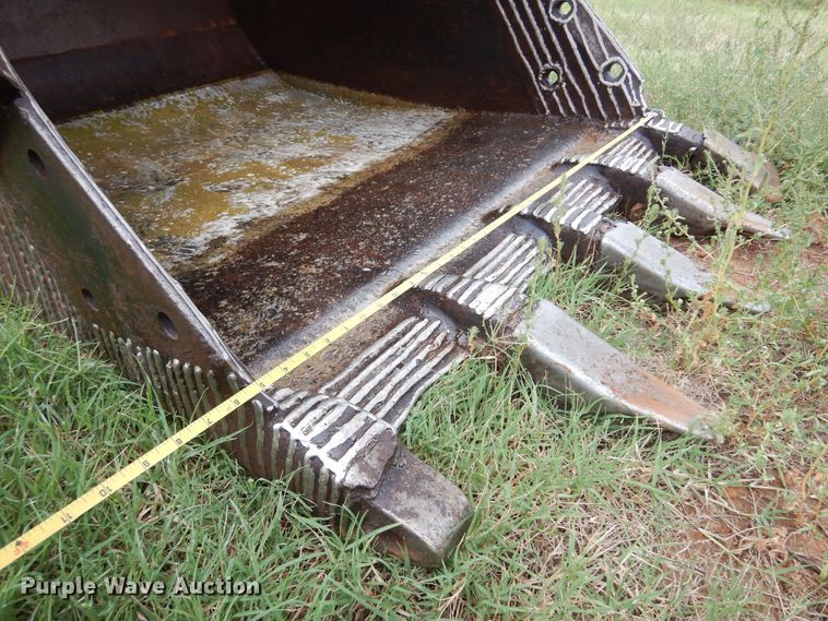 image for item KP9001 1989 Caterpillar 215C excavator