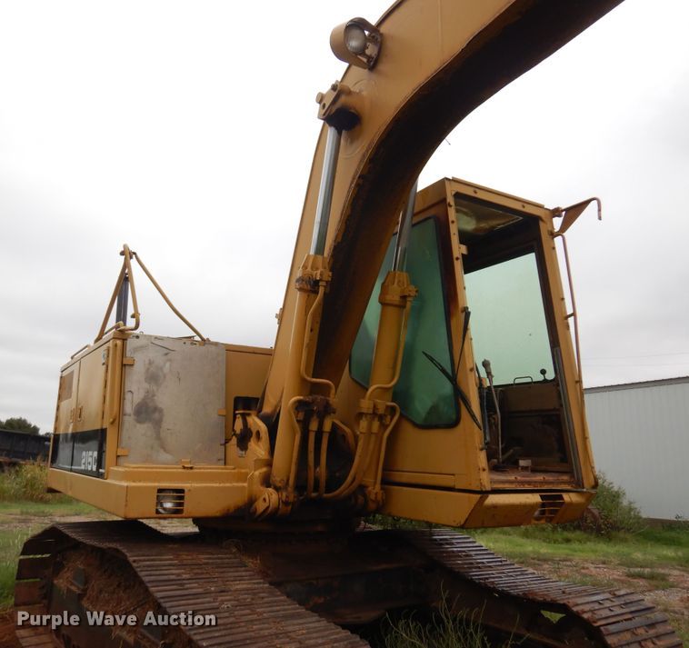 image for item KP9001 1989 Caterpillar 215C excavator