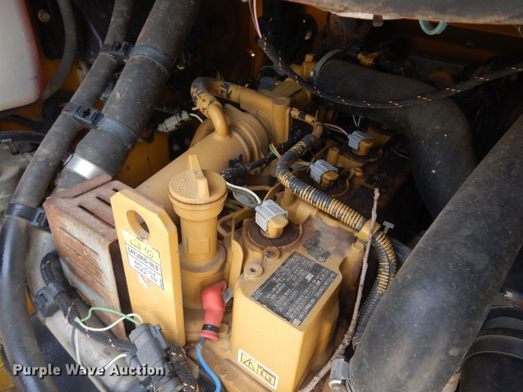 image for item KP9002 2016 Caterpillar 279D  tracked skid steer loader