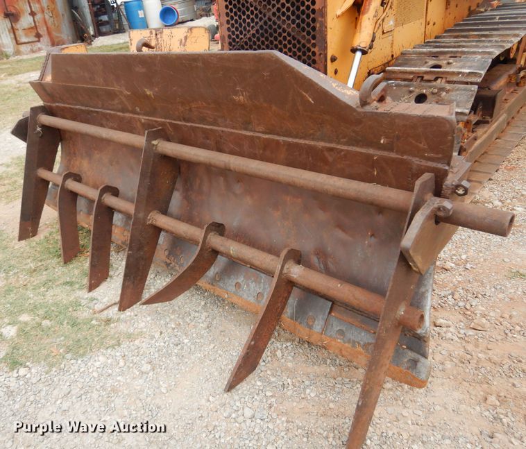 image for item KP9003 1980 Case 450B  dozer