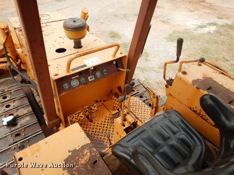 image for item KP9003 1980 Case 450B  dozer