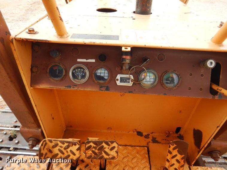 image for item KP9003 1980 Case 450B  dozer