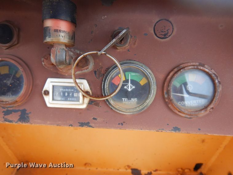 image for item KP9003 1980 Case 450B  dozer