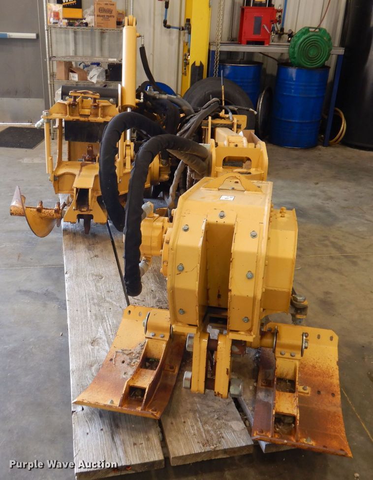 image for item KW9518 2005 Vermeer PT650  combination unit