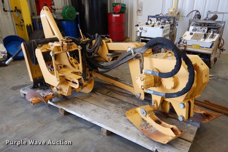 image for item KW9518 2005 Vermeer PT650  combination unit