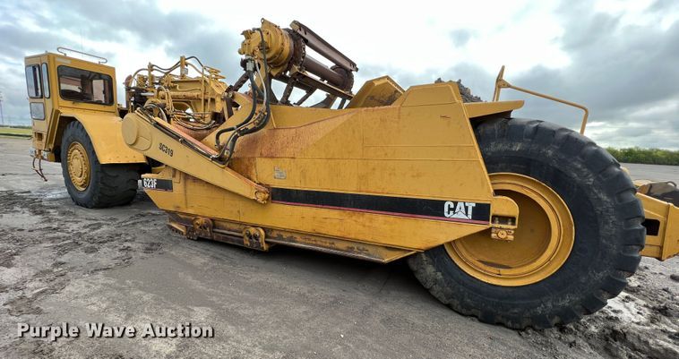 image for item LI9419 1997 Caterpillar 623F  elevating scraper