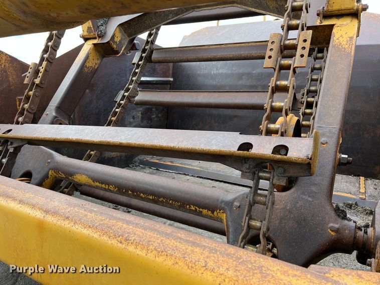 image for item LI9419 1997 Caterpillar 623F  elevating scraper