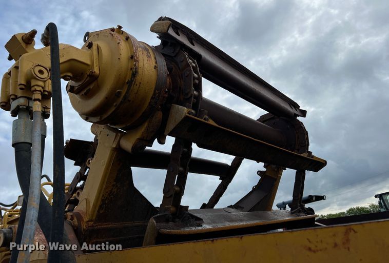 image for item LI9419 1997 Caterpillar 623F  elevating scraper