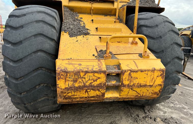 image for item LI9419 1997 Caterpillar 623F  elevating scraper