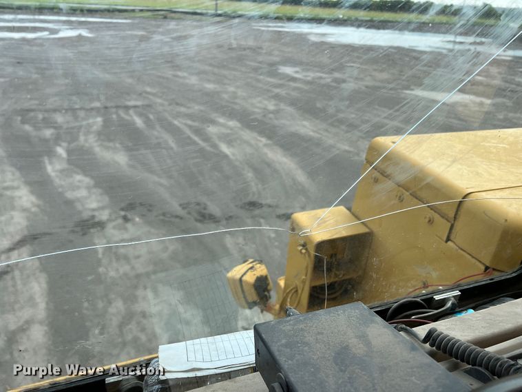 image for item LI9419 1997 Caterpillar 623F  elevating scraper