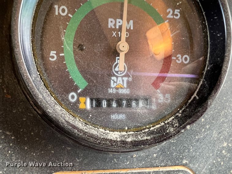 image for item LI9419 1997 Caterpillar 623F  elevating scraper