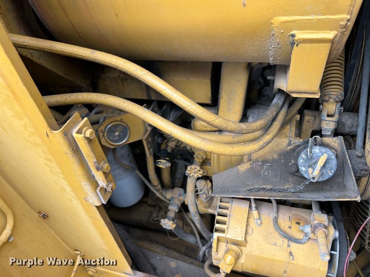 image for item LI9419 1997 Caterpillar 623F  elevating scraper