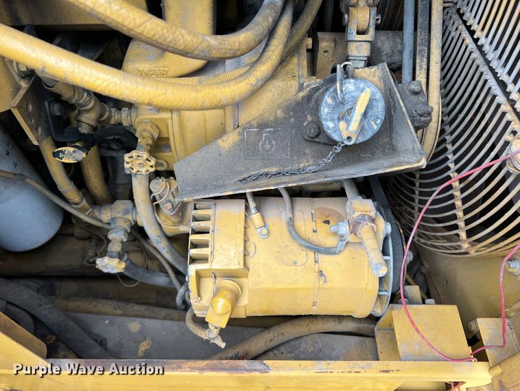 image for item LI9419 1997 Caterpillar 623F  elevating scraper