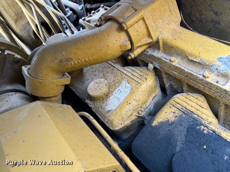 image for item LI9419 1997 Caterpillar 623F  elevating scraper