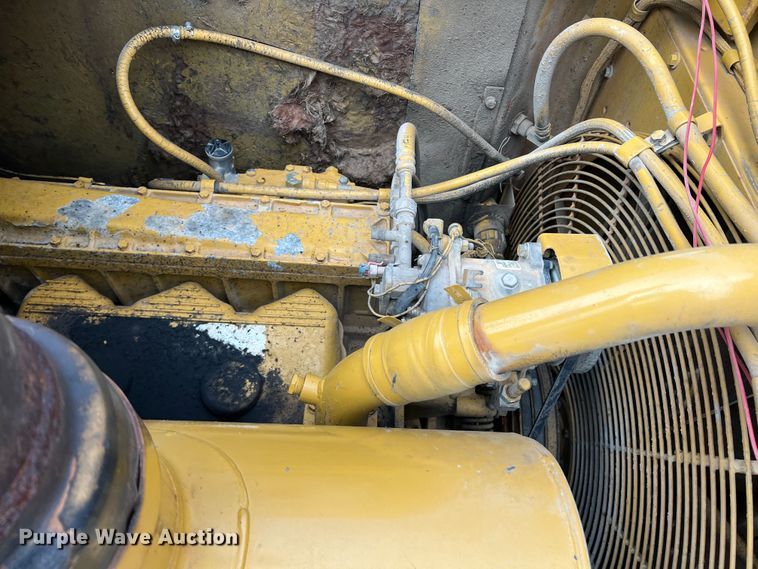 image for item LI9419 1997 Caterpillar 623F  elevating scraper