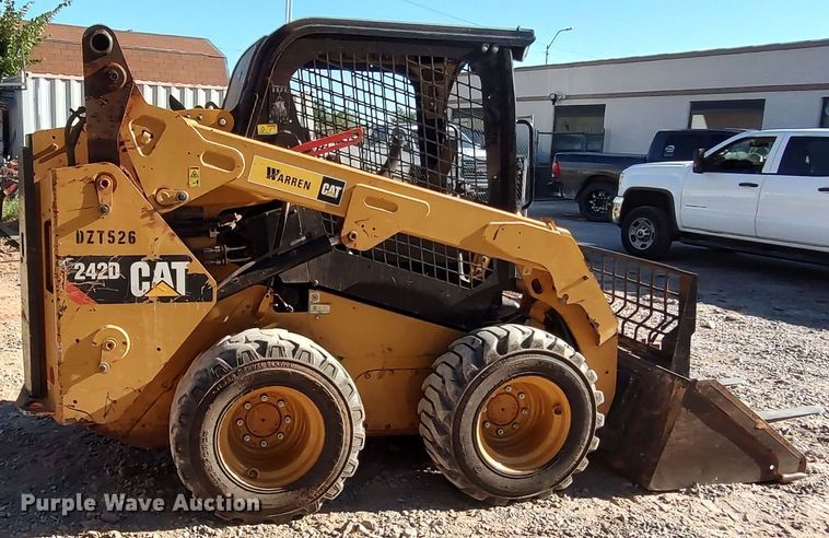 image for item LK9799 2014 Caterpillar 242D  skid steer loader