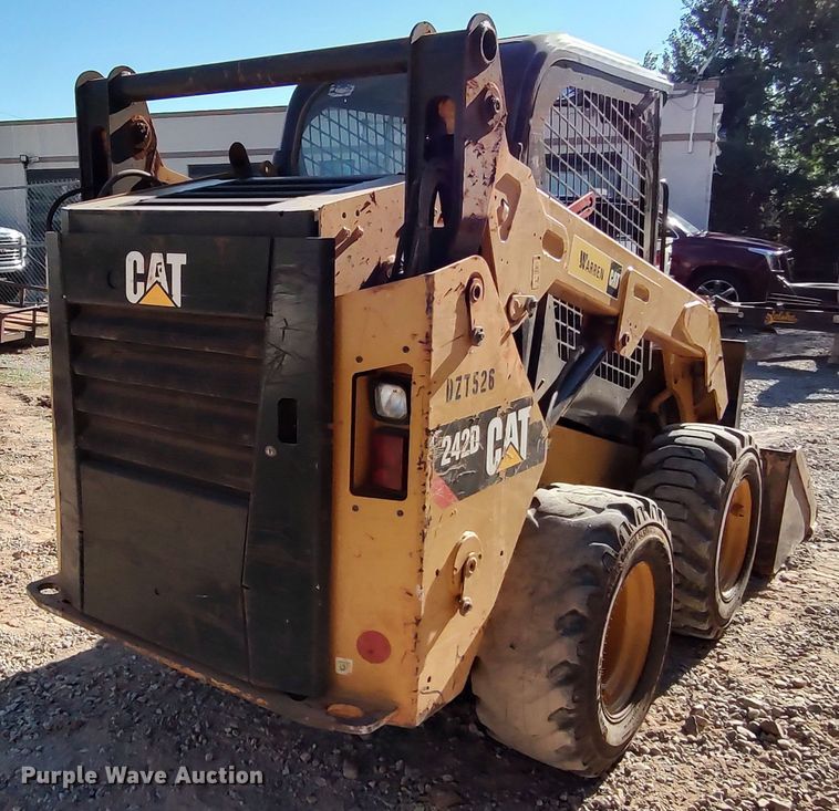 image for item LK9799 2014 Caterpillar 242D  skid steer loader