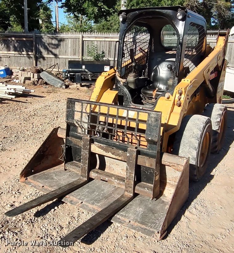 image for item LK9799 2014 Caterpillar 242D  skid steer loader