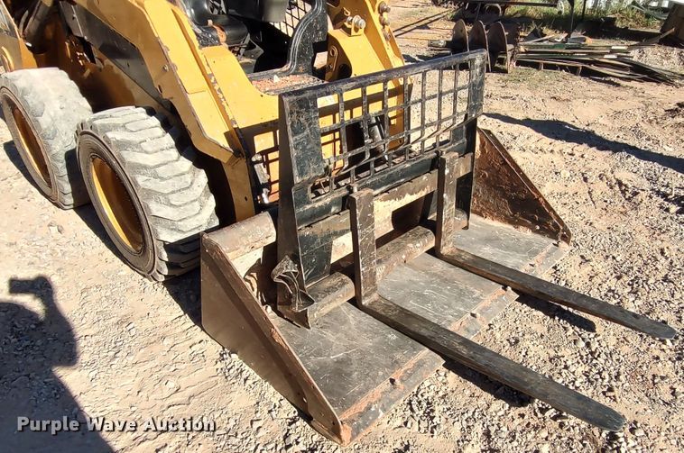 image for item LK9799 2014 Caterpillar 242D  skid steer loader