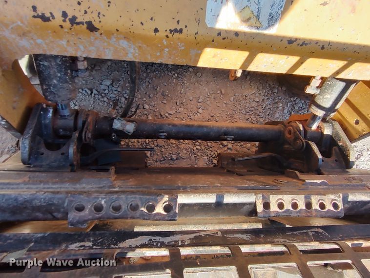 image for item LK9799 2014 Caterpillar 242D  skid steer loader