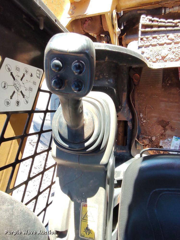 image for item LK9799 2014 Caterpillar 242D  skid steer loader