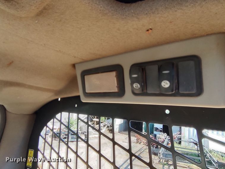 image for item LK9799 2014 Caterpillar 242D  skid steer loader