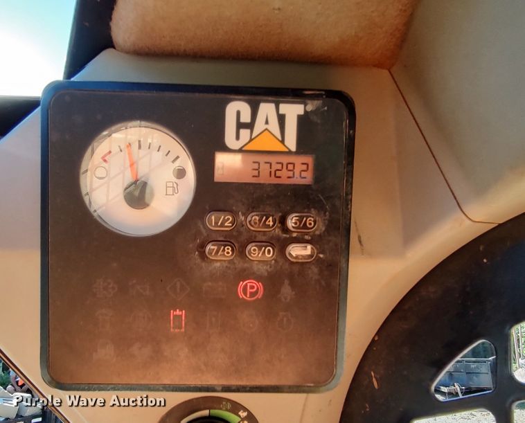 image for item LK9799 2014 Caterpillar 242D  skid steer loader