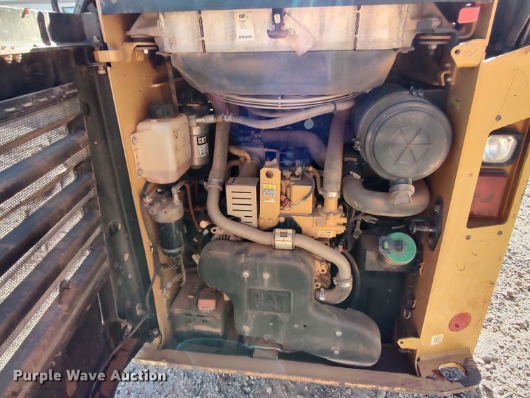 image for item LK9799 2014 Caterpillar 242D  skid steer loader