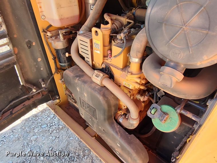 image for item LK9799 2014 Caterpillar 242D  skid steer loader