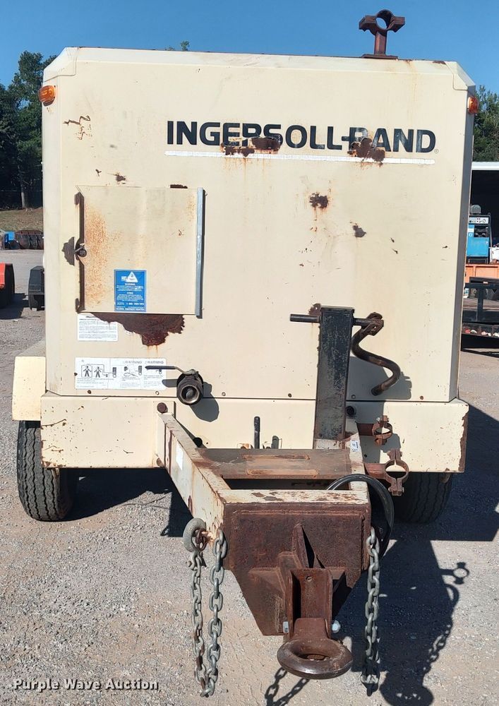 image for item LK9837 1997 Ingersoll Rand XP750WCU  air compressor