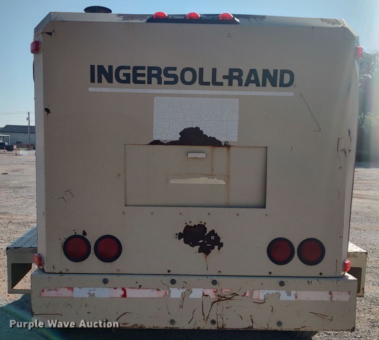 image for item LK9837 1997 Ingersoll Rand XP750WCU  air compressor