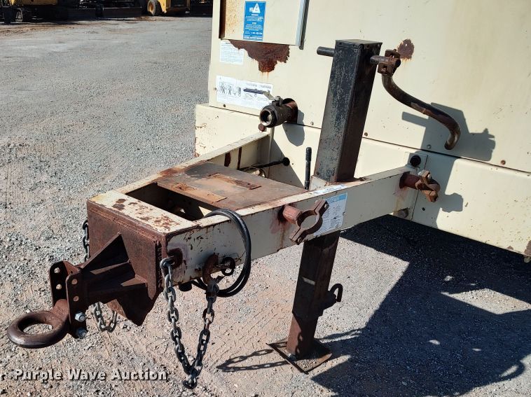 image for item LK9837 1997 Ingersoll Rand XP750WCU  air compressor