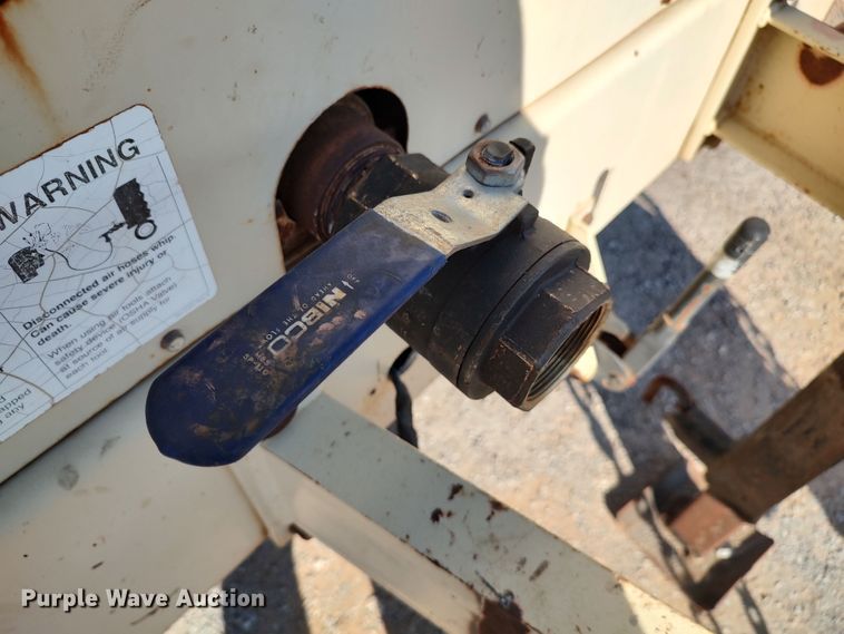 image for item LK9837 1997 Ingersoll Rand XP750WCU  air compressor