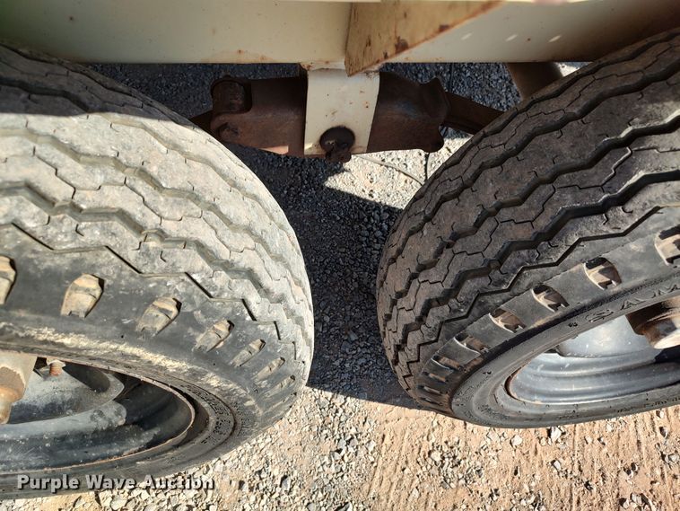 image for item LK9837 1997 Ingersoll Rand XP750WCU  air compressor