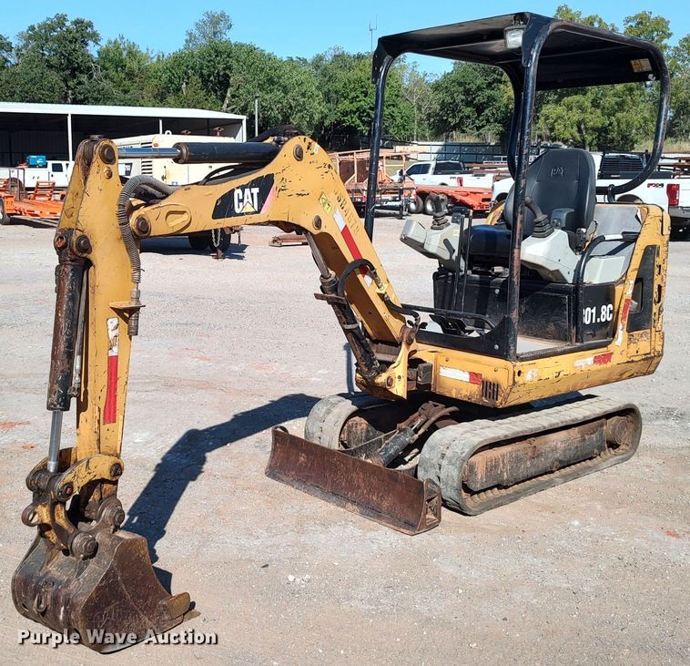 image for item LK9839 2009 Caterpillar 301.8C  mini excavator
