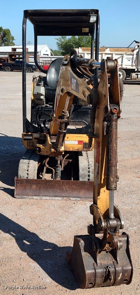 image for item LK9839 2009 Caterpillar 301.8C  mini excavator