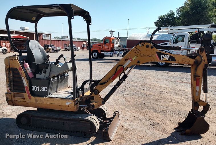 image for item LK9839 2009 Caterpillar 301.8C  mini excavator