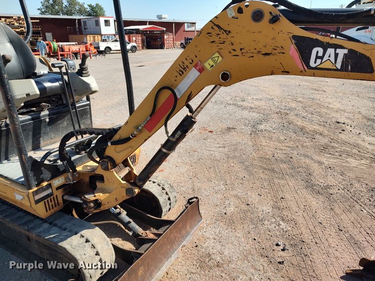 image for item LK9839 2009 Caterpillar 301.8C  mini excavator