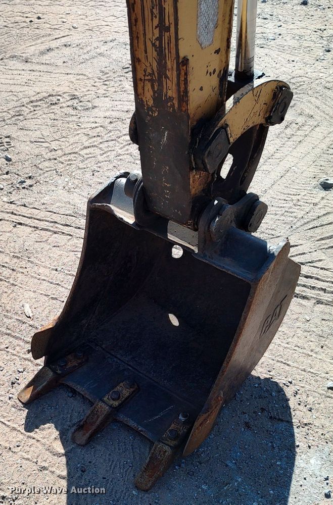 image for item LK9839 2009 Caterpillar 301.8C  mini excavator