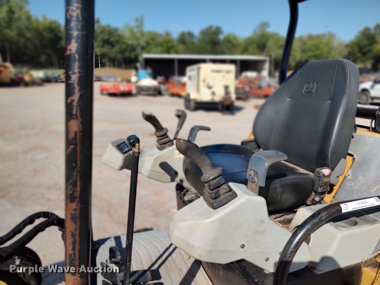 image for item LK9839 2009 Caterpillar 301.8C  mini excavator